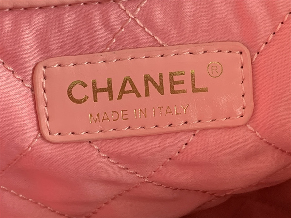 Cha.nel 22 Medium Handbag Shiny Calfskin Gold Tone Metal Pink AS3261