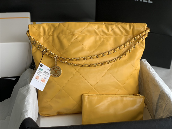 Cha.nel 22 Medium Handbag Shiny Calfskin Gold Tone Metal Yellow AS3261