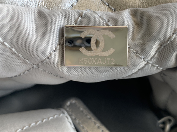 Cha.nel 22 Medium Handbag Shiny Calfskin Silver Tone Metal Silver AS3261