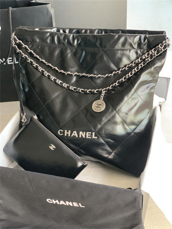Cha.nel 22 Large Handbag Shiny Calfskin Silver Tone Metal Black AS3262
