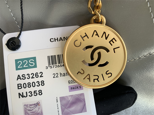 Cha.nel 22 Large Handbag Shiny Calfskin Gold Tone Metal Grey AS3262