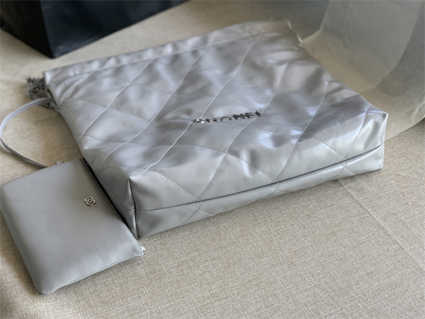 Cha.nel 22 Large Handbag Shiny Calfskin Silver Tone Metal Grey AS3262