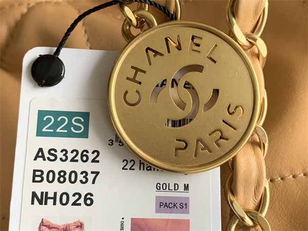 Cha.nel 22 Large Handbag Shiny Calfskin Gold Tone Metal Brown AS3262