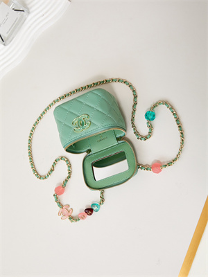 Cha.nel Vanity Case Lambskin Gold Tone Metal Green AP3230