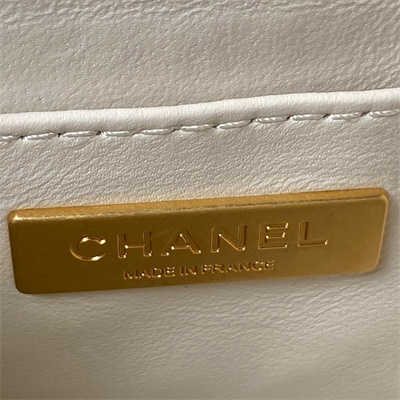 Cha.nel Vanity Case With Top Handle Lambskin Gold Tone Metal White AS3973