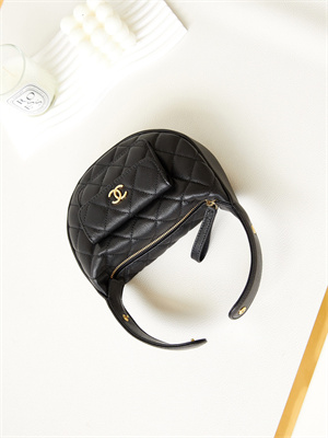 Cha.nel Pouch Grained Calfskin Gold Tone Metal Black AP3467