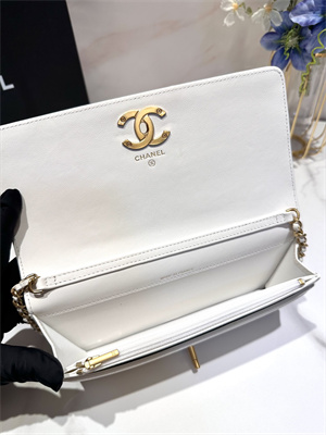 Cha.nel Clutch With Chain Grained Calfskin Gold Tone Metal White AP3581