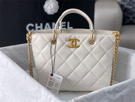 Cha.nel Tote Bag Lambskin Gold Tone Metal White AS4188