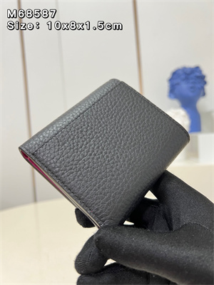 L.V Capucines XS Wallet Taurillon Leather Black M68587