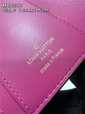 L.V Capucines XS Wallet Taurillon Leather Black M68587