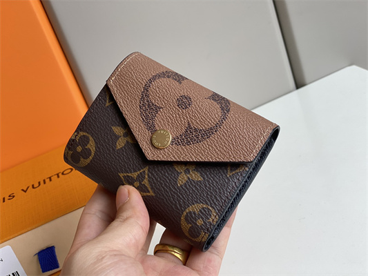 L.V Zoe Wallet Monogram Canvas M80725