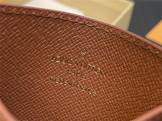 L.V Charms Card Holder Monogram Canvas Brown M82739