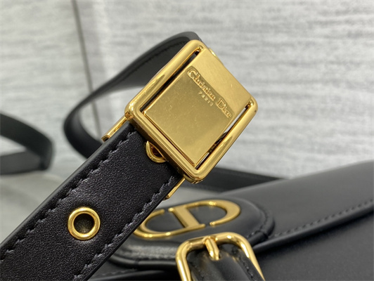 CD Medium Di.or Bobby Bag Box Calfskin Black