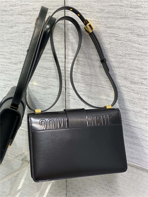 CD 30 Montaigne Bag Box Calfskin Black