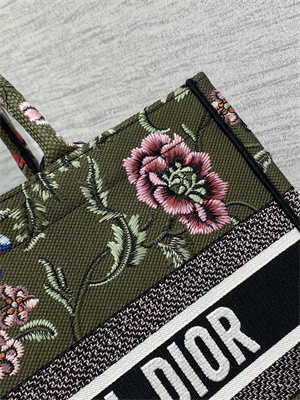 CD Medium Book Tote Petites Fleurs Embroidery Kaki Green Multicolor