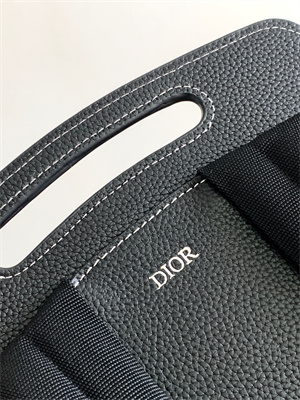 Di.or Gallop Backpack Grained Calfskin Black