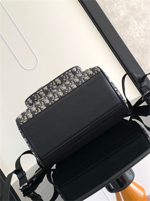 Di.or Saddle Backpack Beige and Black Oblique Jacquard and Black Grained Calfskin