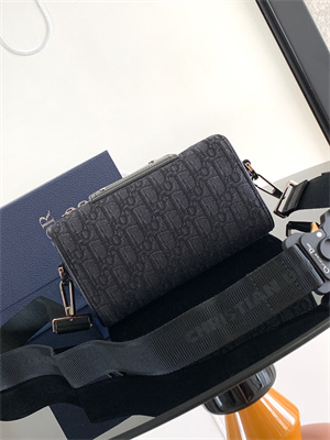 Di.or Lingot 22 Shoulder Bag Black Oblique Jacquard