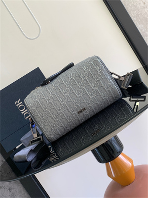 Di.or Lingot 22 Shoulder Bag Grey Oblique Jacquard