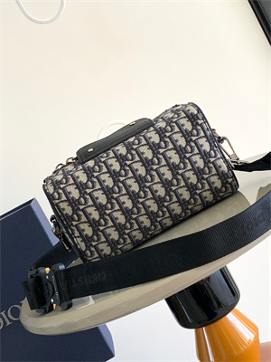 Di.or Lingot 22 Shoulder Bag Beige and Black Oblique Jacquard