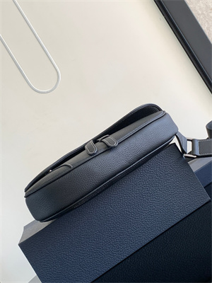 Di.or Saddle Bag Black Grained Calfskin With White Stitch