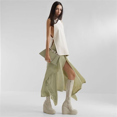 Fen.di Peekaboo Cut Medium Leather Bag Pale Green Color