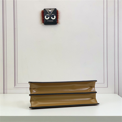 Fen.di Peekaboo Cut Medium Leather Bag Brown Color