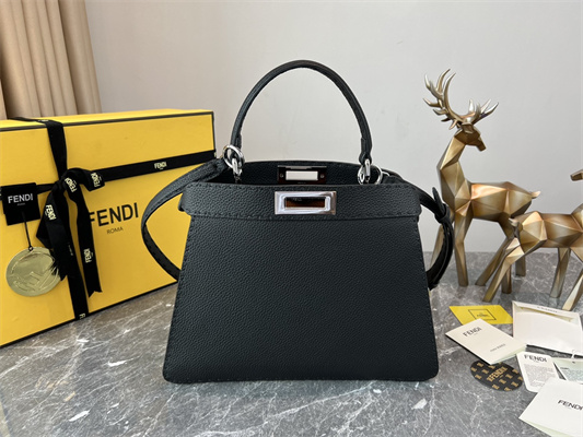 Fen.di Peekaboo Iconic ISeeU Medium Bag Cuoio Romano Leather Black Color With Topstitches