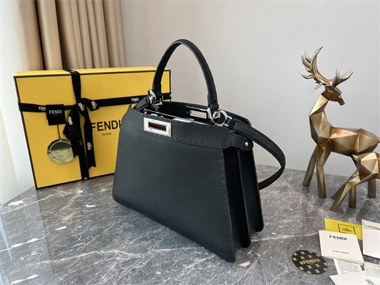 Fen.di Peekaboo Iconic ISeeU Medium Bag Cuoio Romano Leather Black Color With Topstitches
