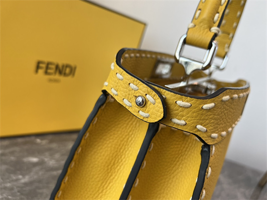 Fen.di Peekaboo Iconic ISeeU Medium Bag Cuoio Romano Leather Yellow Color With Topstitches