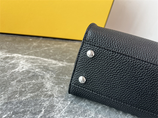 Fen.di Peekaboo Mini Bag Cuoio Romano Leather Black Color With Topstitches