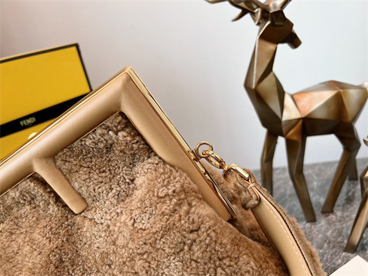Fen.di FIRST MEDIUM Beige Sheepskin Bag
