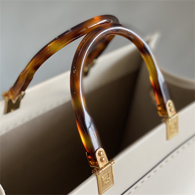 Fen.di SUNSHINE Large White Leather Shopper