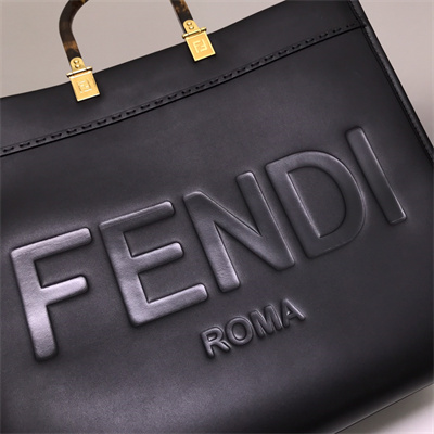Fen.di SUNSHINE Large Black Leather Shopper