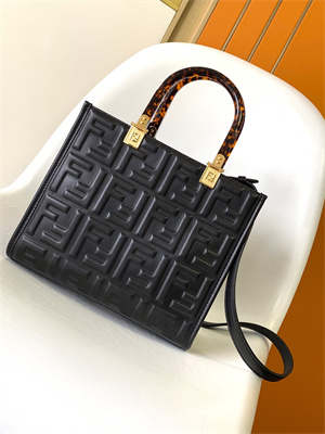 Fen.di SUNSHINE Small Black Leather Shopper