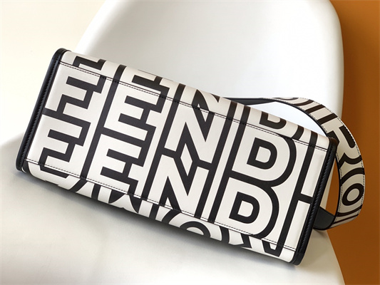 Fen.di Roma&Marc Jacobs SUNSHINE Medium White and Black Leather Shopper