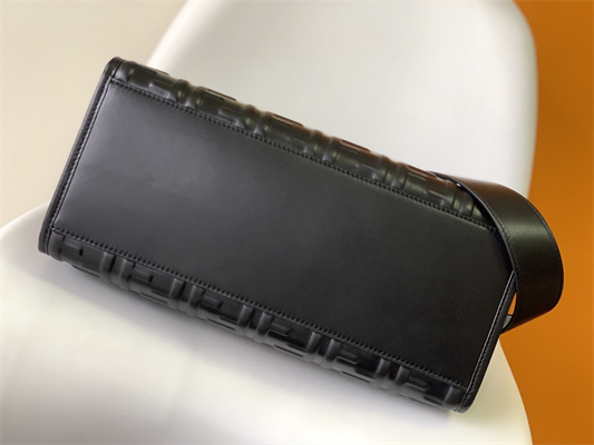 Fen.di SUNSHINE Medium Black Leather Shopper