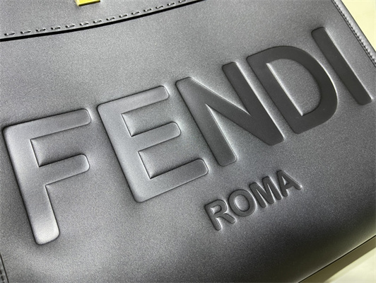 Fen.di SUNSHINE Medium Black Leather Shopper