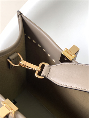 Fen.di SUNSHINE Medium Dove Grey Leather and Elaphe Shopper