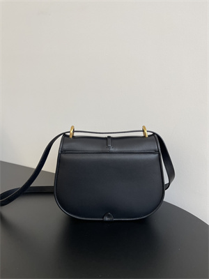Fen.di C’mon Medium Black Leather Bag