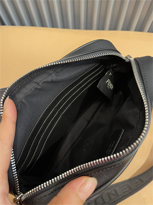 Fen.di CAMERA Case Grey FF Canvas and Leather