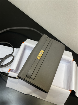 Kelly Classique To Go wallet Epsom Leather Gold Tone Metal In Etain Color HS