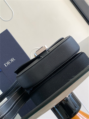 Di.or Mini Saddle Messenger Bag With Flap Black Grained Calfskin