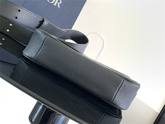 Di.or Small Saddle Messenger Bag With Flap Black Grained Calfskin2