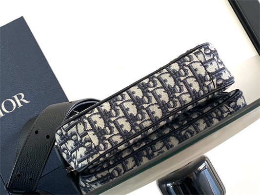 Di.or Small Saddle Messenger Bag With Flap Beige and Black Oblique Jacquard With Black Grained Calfskin2