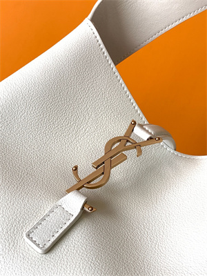 Y.S.L LE 5 A 7 Supple SMALL HOBO BAG In White Leather