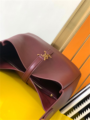 Y.S.L LE 5 A 7 Supple SMALL HOBO BAG In Burgundy Leather
