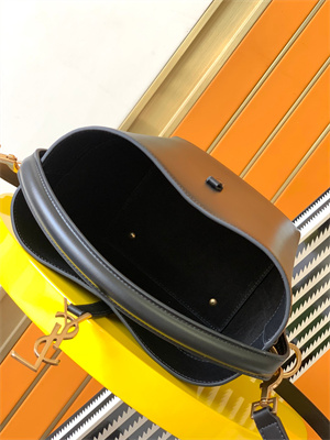 Y.S.L LE 37 SMALL In Black Shinny Leather Bucket Bag