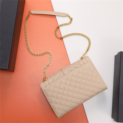 Y.S.L ENVELOPE MEDIUM IN QUILTED GRAIN DE POUDRE EMBOSSED LEATHER Gold Tone Metal Nude Color