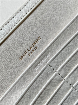 Y.S.L BECKY CHAIN WALLET IN White QUILTED LAMBSKIN Gold Tone Metal